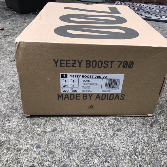 Yeezy 700 V2 Static Men’s Size 9 - Picture 14 of 15